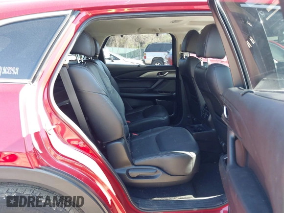 2020 Mazda CX-9 Touring z VIN JM3TCBCY6L0401324, wystawiony jako IAAI lot #41973626 z przebiegiem 53 891 mil mil oraz . Historia ofert i sprzedaży dostępna na DreamBid. Obrazek 8.