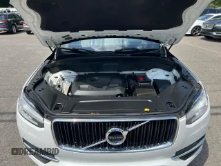2018 Volvo XC90 Momentum z VIN YV4A22PK9J1319424, wystawiony jako Copart lot #62407515 z przebiegiem 172 293 mil mil oraz Czysty tytuł • Clean title. Historia ofert i sprzedaży dostępna na DreamBid. Obrazek 8.