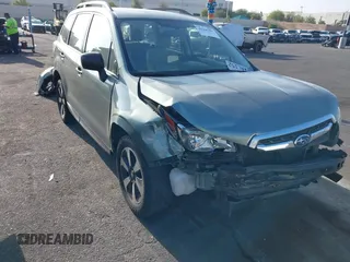 2017 Subaru Forester z VIN JF2SJABC6HH518597, wystawiony jako IAAI lot #42266391 z przebiegiem 84 355 mil mil oraz . Historia ofert i sprzedaży dostępna na DreamBid. Obrazek 1.