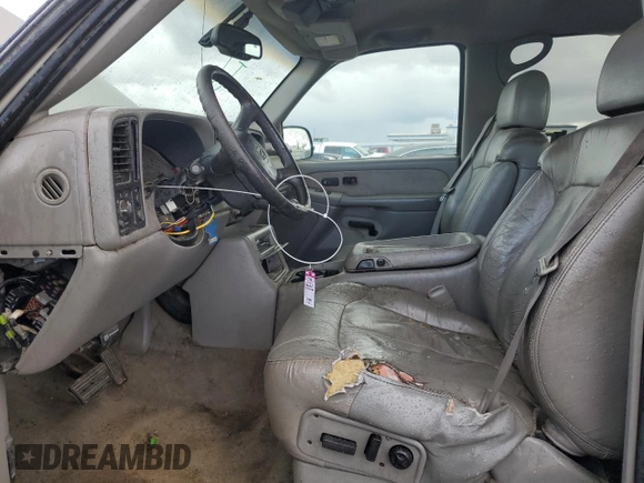 2001 Chevrolet Silverado 1500HD LS z VIN 1GCGC13U71F140281, wystawiony jako Copart lot #49076215 z przebiegiem 277 458 mil mil oraz Szkoda całkowita • Salvage title. Historia ofert i sprzedaży dostępna na DreamBid. Obrazek 7.