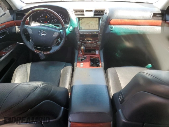 2007 Lexus LS 460 L with VIN JTHGL46F875002907, listed as a Copart auction lot 64142945 with 256,970 mi miles and Clean title. Bid and sale history available at DreamBid. Image 8.