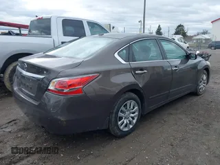 2015 Nissan Altima S z VIN 1N4AL3AP9FC107814, wystawiony jako IAAI lot #41653655 z przebiegiem 159 687 mil mil oraz . Historia ofert i sprzedaży dostępna na DreamBid. Obrazek 4.
