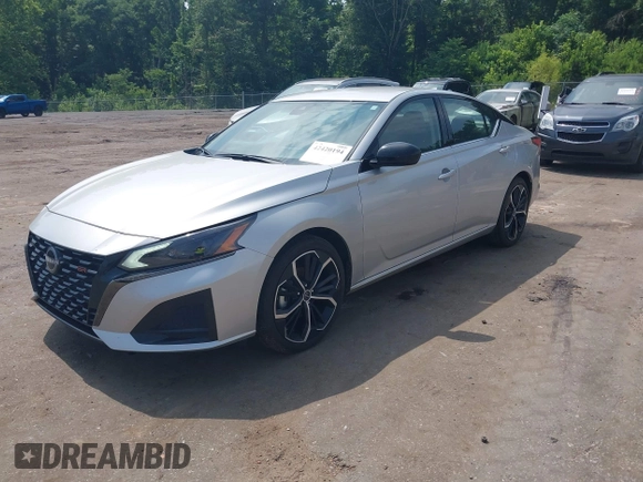 2023 Nissan Altima SR z VIN 1N4BL4CV3PN371333, wystawiony jako IAAI lot #42420194 z przebiegiem 47 460 mil mil oraz . Historia ofert i sprzedaży dostępna na DreamBid. Obrazek 17.