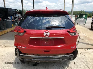 2017 Nissan Rogue SV z VIN 5N1AT2MN0HC834739, wystawiony jako Copart lot #57524185 z przebiegiem 164 175 mil mil oraz Szkoda całkowita • Salvage title. Historia ofert i sprzedaży dostępna na DreamBid. Obrazek 6.