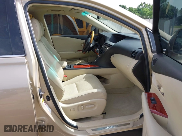 2010 Lexus RX 350 z VIN 2T2ZK1BA0AC019373, wystawiony jako IAAI lot #42262437 z przebiegiem 143 559 mil mil oraz . Historia ofert i sprzedaży dostępna na DreamBid. Obrazek 5.