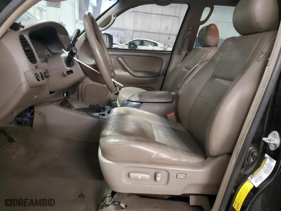 2006 Toyota Sequoia SR5 with VIN 5TDBT44A86S276782, listed as a Copart auction lot 50921865 with 207,811 mi miles and Clean Title. Bid and sale history available at carsss.com. Image 7.