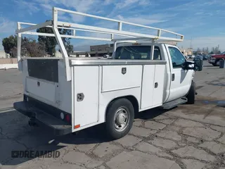2016 Ford Super Duty F-250 SRW XL with VIN 1FDBF2A66GEC26011, listed as a IAAI auction lot 41383279 with 81,996 mi miles. Bid and sale history available at carsss.com. Image 4.
