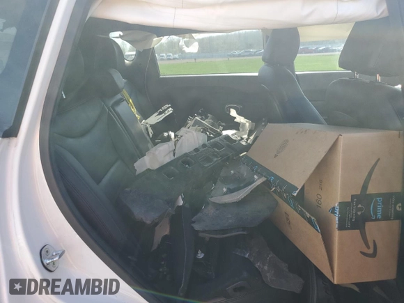 2015 Kia Soul + with VIN KNDJX3A5XF7207426, listed as a Copart auction lot 54575625 with 83,561 mi miles and Salvage Title. Bid and sale history available at DreamBid. Image 11.