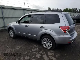 2013 Subaru Forester X Limited with VIN JF2SHAEC9DH424022, listed as a Copart auction lot 63052205 with 118,970 mi miles and Salvage title. Bid and sale history available at DreamBid. Image 2.
