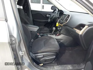 2016 Jeep Cherokee Latitude with VIN 1C4PJLCS8GW176604, listed as a IAAI auction lot 41467467 with 65,855 mi miles. Bid and sale history available at carsss.com. Image 5.