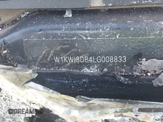 2020 Mercedes-Benz C 300 z VIN W1KWJ8DB4LG008833, wystawiony jako IAAI lot #41409610 z przebiegiem Nie podano mil oraz . Historia ofert i sprzedaży dostępna na DreamBid. Obrazek 9.