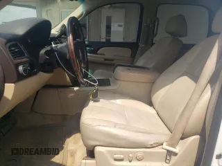 2007 GMC Yukon Denali z VIN 1GKFK63817J345216, wystawiony jako Copart lot #52853275 z przebiegiem 245 524 mil mil oraz Szkoda całkowita • Salvage title. Historia ofert i sprzedaży dostępna na DreamBid. Obrazek 7.