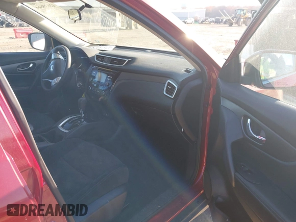 2014 Nissan Rogue SL with VIN 5N1AT2MV1EC796515, listed as a IAAI auction lot 42035666 with 107,762 mi miles. Bid and sale history available at carsss.com. Image 5.