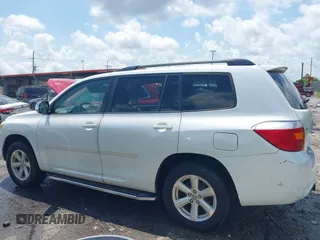 2008 Toyota Highlander z VIN JTEDS41A782067622, wystawiony jako IAAI lot #42287779 z przebiegiem 253 583 mil mil oraz . Historia ofert i sprzedaży dostępna na DreamBid. Obrazek 14.