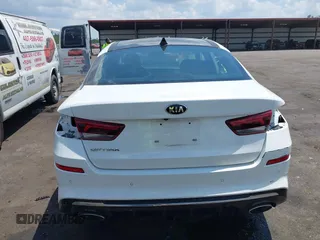 2020 Kia Optima LX z VIN 5XXGT4L38LG447472, wystawiony jako IAAI lot #42192053 z przebiegiem 84 972 mil mil oraz . Historia ofert i sprzedaży dostępna na DreamBid. Obrazek 17.