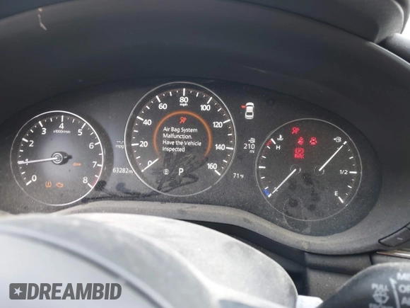 2021 Mazda 3 Premium z VIN 3MZBPADL2MM254467, wystawiony jako IAAI lot #42151557 z przebiegiem 63 282 mil mil oraz . Historia ofert i sprzedaży dostępna na DreamBid. Obrazek 7.