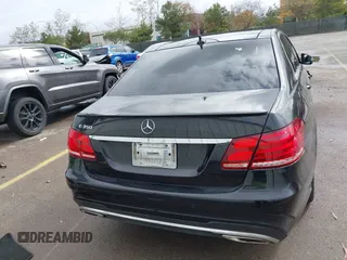 2015 Mercedes-Benz E 350 Sport with VIN WDDHF5KB6FB092327, listed as a IAAI auction lot 41782045 with 162,348 mi miles and . Bid and sale history available at DreamBid. Image 16.