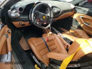 2021 Ferrari F8 с VIN ZFF93LMA5M0261599, выставлен на аукционе Copart как лот 48388975 с пробегом 3 070 миль миль и Списание • Salvage title. История ставок и продаж доступна на DreamBid. Изображение 8.