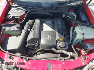 2001 Mercedes-Benz CLK 320/430 z VIN WDBLJ65GX1F164842, wystawiony jako IAAI lot #42438009 z przebiegiem Nie podano mil oraz . Historia ofert i sprzedaży dostępna na DreamBid. Obrazek 10.