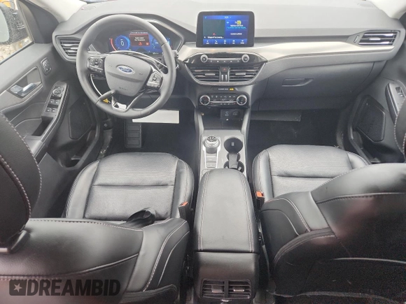 2022 Ford Escape Titanium with VIN 1FMCU9J97NUB05438, listed as a Copart auction lot 62132125 with 35,385 mi miles and Salvage title. Bid and sale history available at DreamBid. Image 8.