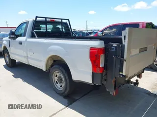 2019 Ford Super Duty F-250 SRW XL with VIN 1FTBF2A64KED15573, listed as a IAAI auction lot 42090750 with 44,742 mi miles. Bid and sale history available at carsss.com. Image 3.
