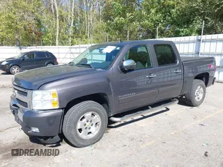 2011 Chevrolet Silverado 1500 LT with VIN 1GCPKSE37BF135726, listed as a IAAI auction lot 40485051 with 137,662 mi miles and . Bid and sale history available at DreamBid. Image 2.