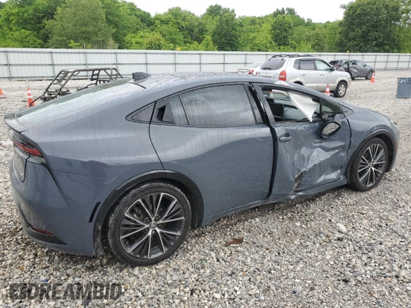 2023 Toyota Prius LE z VIN JTDACAAU1P3003548, wystawiony jako Copart lot #55927825 z przebiegiem 42 880 mil mil oraz Szkoda całkowita • Salvage title. Historia ofert i sprzedaży dostępna na DreamBid. Obrazek 3.