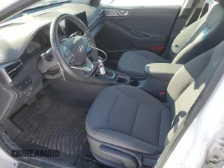 2020 Hyundai Ioniq SE with VIN KMHC65LD1LU234437, listed as a Copart auction lot 46752515 with 28,202 mi miles and Salvage title. Bid and sale history available at DreamBid. Image 7.