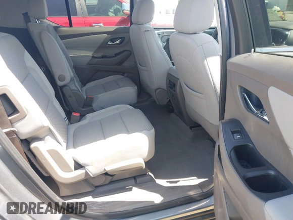 2021 Chevrolet Traverse LT Cloth z VIN 1GNEVGKW8MJ193233, wystawiony jako IAAI lot #42279421 z przebiegiem 66 924 mil mil oraz . Historia ofert i sprzedaży dostępna na DreamBid. Obrazek 8.