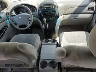 2005 Toyota Sienna CE z VIN 5TDZA23C25S294429, wystawiony jako Copart lot #54725315 z przebiegiem 228 834 mil mil oraz Czysty tytuł • Clean title. Historia ofert i sprzedaży dostępna na DreamBid. Obrazek 8.