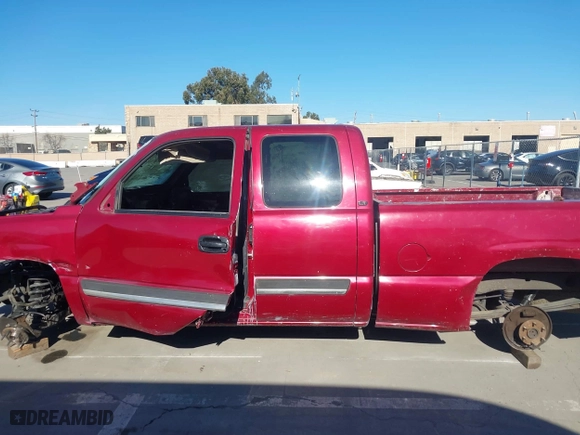 2006 Chevrolet Silverado 1500 LT1 with VIN 2GCEC19T061307830, listed as a IAAI auction lot 41686565 with 1 mi miles. Bid and sale history available at carsss.com. Image 14.