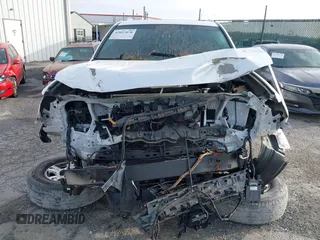 2021 Lexus GX 460 Premium with VIN JTJAM7BX8M5289419, listed as a IAAI auction lot 42037078 with 32,003 mi miles and . Bid and sale history available at DreamBid. Image 13.