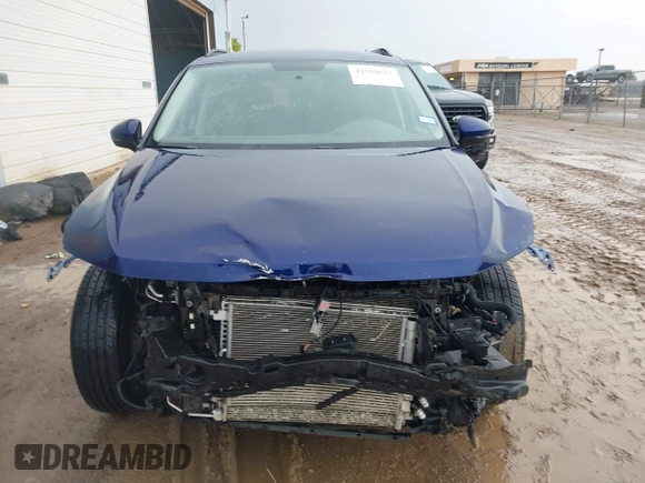 2021 Volkswagen Tiguan S with VIN 3VV1B7AXXMM002930, listed as a IAAI auction lot 42169613 with 47,118 mi miles and . Bid and sale history available at DreamBid. Image 13.