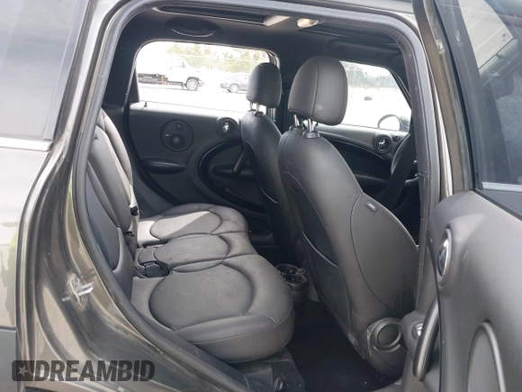 2014 MINI Countryman S with VIN WMWZC3C55EWP25697, listed as a IAAI auction lot 41797132 with Not Provided miles and . Bid and sale history available at DreamBid. Image 8.
