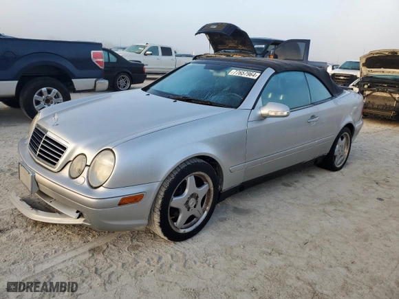 2000 Mercedes-Benz CLK-Class with VIN WDBLK70G3YT028400, listed as a Copart auction lot 77657964 with 0 mi miles and Salvage Title. Bid and sale history available at carsss.com. Image 1.