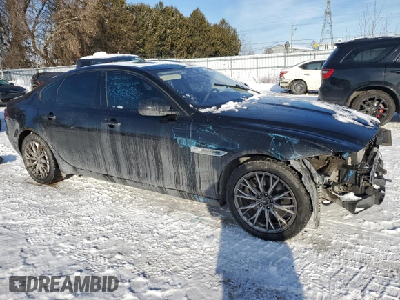 2017 Jaguar XF 35t Premium with VIN SAJBJ4BV2HCY29587, listed as a Copart auction lot 43982365 with 177,086 mi miles and Clean Title. Bid and sale history available at carsss.com. Image 4.
