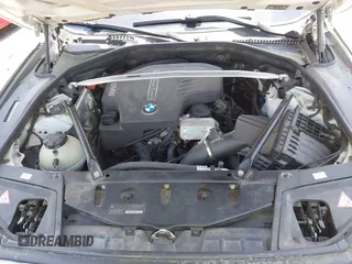 2013 BMW 5 Series 528i xDrive with VIN WBAXH5C52DD113388, listed as a IAAI auction lot 41997250 with 145,990 mi miles and . Bid and sale history available at carsss.com. Image 10.