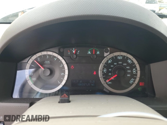 2011 Ford Escape Hybrid z VIN 1FMCU5K39BKA88197, wystawiony jako Copart lot #50896195 z przebiegiem 186 007 mil mil oraz Czysty tytuł • Clean title. Historia ofert i sprzedaży dostępna na DreamBid. Obrazek 9.