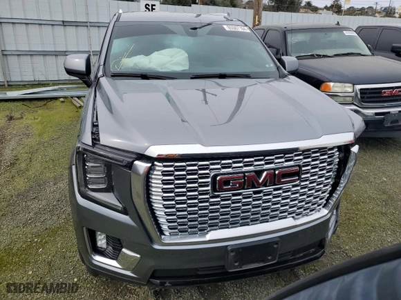 2022 GMC Yukon XL SLE with VIN 1GKS2FKT8NR297801, listed as a Copart auction lot 85507104 with 30,994 mi miles and Salvage Title. Bid and sale history available at carsss.com. Image 5.
