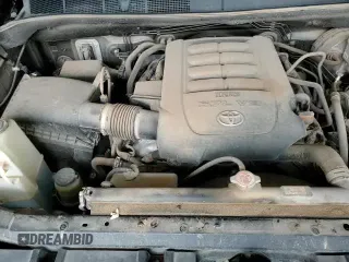 2019 Toyota Tundra SR5 с VIN 5TFDW5F18KX858288, выставлен на аукционе Copart как лот 67193105 с пробегом 117 027 миль миль и Списание • Salvage title. История ставок и продаж доступна на DreamBid. Изображение 13.