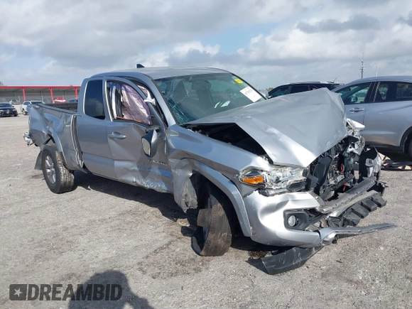 2017 Toyota Tacoma SR5 z VIN 5TFRZ5CN1HX042942, wystawiony jako IAAI lot #41719279 z przebiegiem 82 108 mil mil oraz . Historia ofert i sprzedaży dostępna na DreamBid. Obrazek 6.
