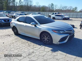 2021 Toyota Camry SE Nightshade with VIN 4T1G11AK1MU529646, listed as a IAAI auction lot 41650962 with 57,879 mi miles. Bid and sale history available at carsss.com. Image 1.