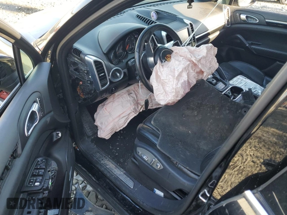 2016 Porsche Cayenne with VIN WP1AA2A21GKA38072, listed as a Copart auction lot 43082985 with 0 mi miles and Salvage Title. Bid and sale history available at carsss.com. Image 8.