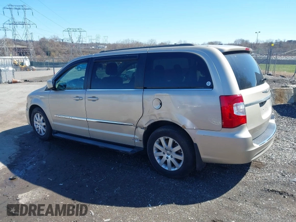2013 Chrysler Town & Country Touring with VIN 2C4RC1BG8DR722584, listed as a IAAI auction lot 41854772 with 84,453 mi miles. Bid and sale history available at carsss.com. Image 6.