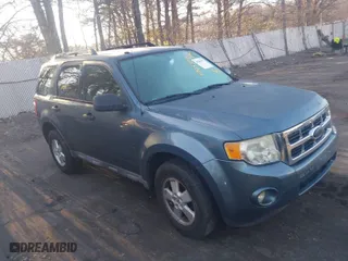 2010 Ford Escape XLT with VIN 1FMCU9DG2AKC68322, listed as a IAAI auction lot 42053951 with 167,459 mi miles. Bid and sale history available at carsss.com. Image 1.