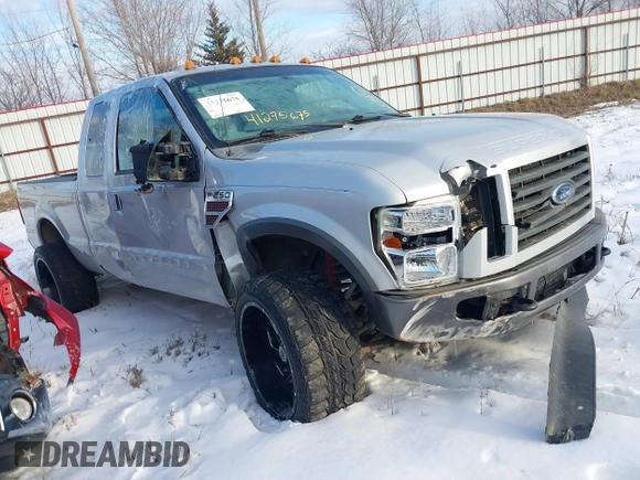 2008 Ford Super Duty F-250 SRW XL with VIN 1FTSX21R48ED49660, listed as a IAAI auction lot 41275675 with 193,731 mi miles. Bid and sale history available at carsss.com. Image 1.