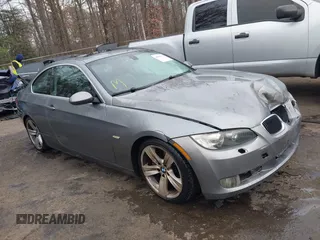 2007 BMW 3 Series 335i with VIN WBAWB73527P023413, listed as a IAAI auction lot 40961381 with 240,988 mi miles and . Bid and sale history available at DreamBid. Image 1.