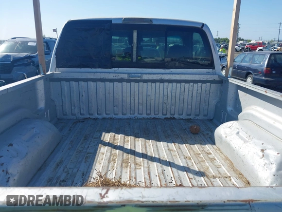 2001 Dodge 1500 Work Special z VIN 1B7HC16X31S176681, wystawiony jako IAAI lot #42443008 z przebiegiem 214 016 mil mil oraz . Historia ofert i sprzedaży dostępna na DreamBid. Obrazek 8.