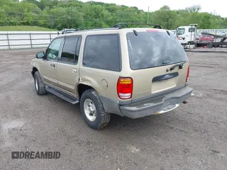 1999 Ford Explorer XLT with VIN 1FMZU34E0XZB98745, listed as a IAAI auction lot 42291282 with 174,133 mi miles and . Bid and sale history available at DreamBid. Image 3.