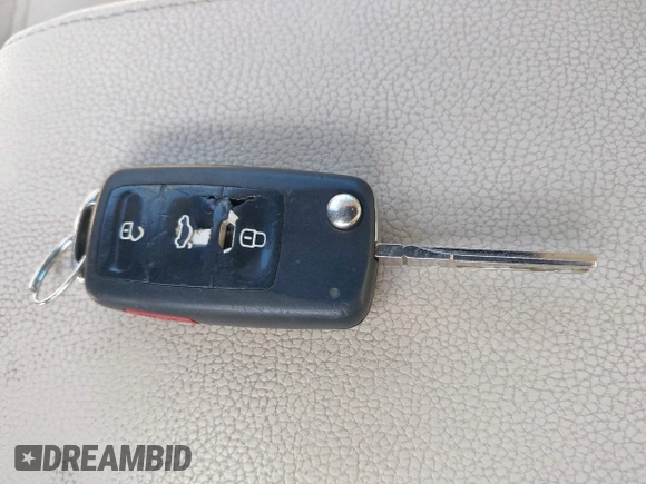 2014 Volkswagen Jetta TDI w/Premium with VIN 3VWLL7AJ8EM372627, listed as a IAAI auction lot 42418054 with 119,926 mi miles and . Bid and sale history available at DreamBid. Image 11.